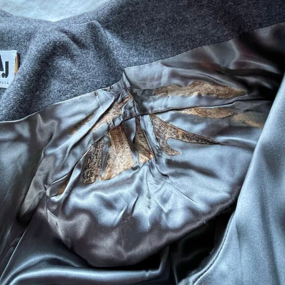 🔥Vintage MJ Seattle USA Made 100% Merino Wool Belted Classic Overcoat Size 6P - Picture 16 of 16